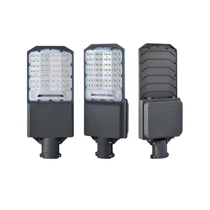 Super Bright Split Solar Light Customize Outdoor High Lumen Dusk to Dawn Solar Parking Lot Flood Lights 400W 500W 600W