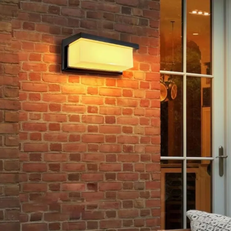 Solar Wall Light 2