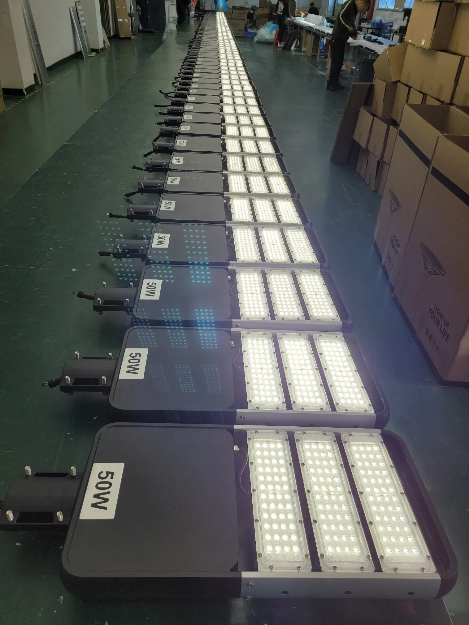 with Light Source Parking Lot Stin or OEM/ODM Solar Street Lights Lighting