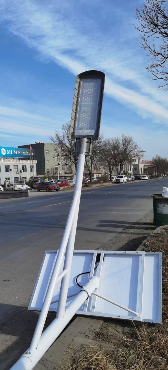 Solar Rechargeable LED Decorative Street Light Outdoor Lampadaire Solaire LED Street Light at 8m