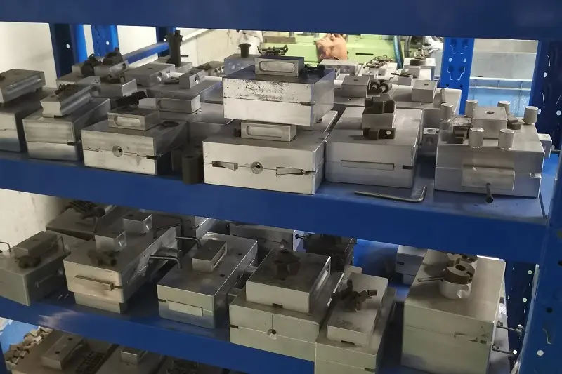 Carbon Steel Casting Product for Outdoor Construction Tools