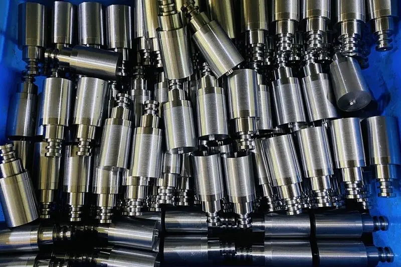 CNC turning services for stainless steel fittings and connectors
