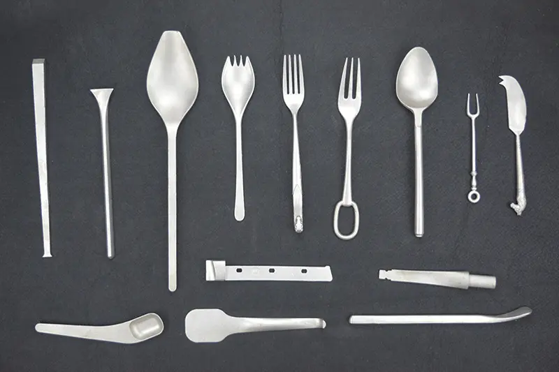 Stainless steel investment casting for kitchen utensils