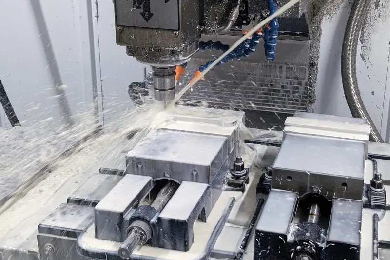 CNC milling machine processing, high-efficiency production of metal parts