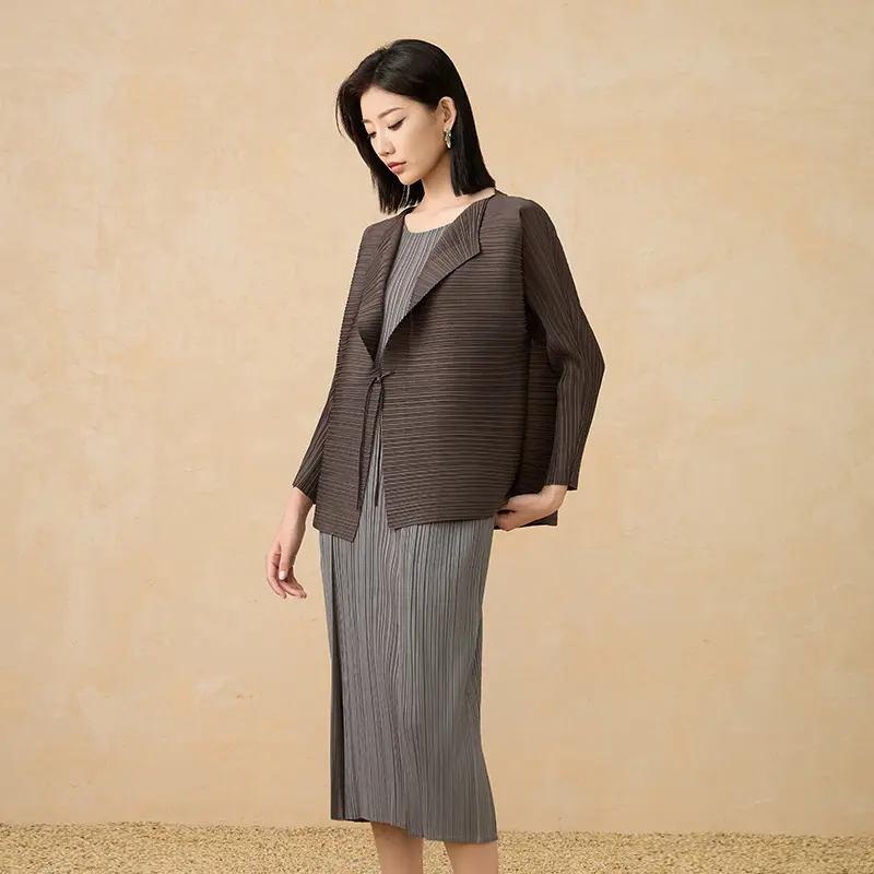 Best Women's Pleated Lightweight Outerwear Jacket Exporters, Companies