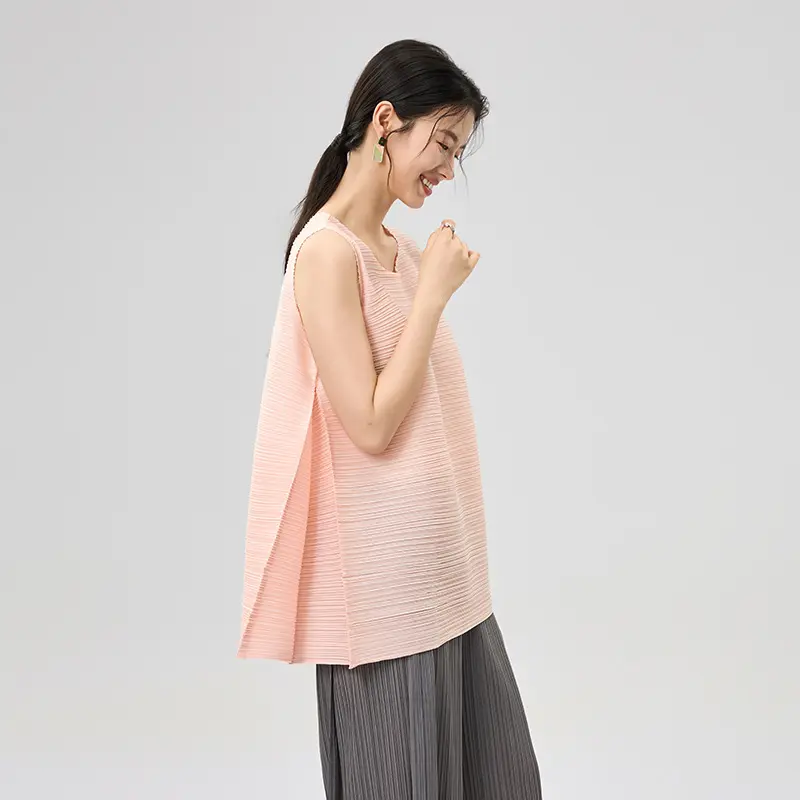 Wholesale Women’s Pleated Sleeveless Top – Loose Fit Tank Blouse in Peach Pink Exporter, Companies