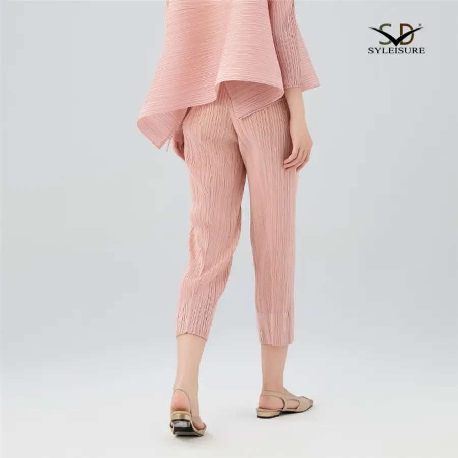 Best Women's Pleated Cropped Pants Manufacturers, Factory