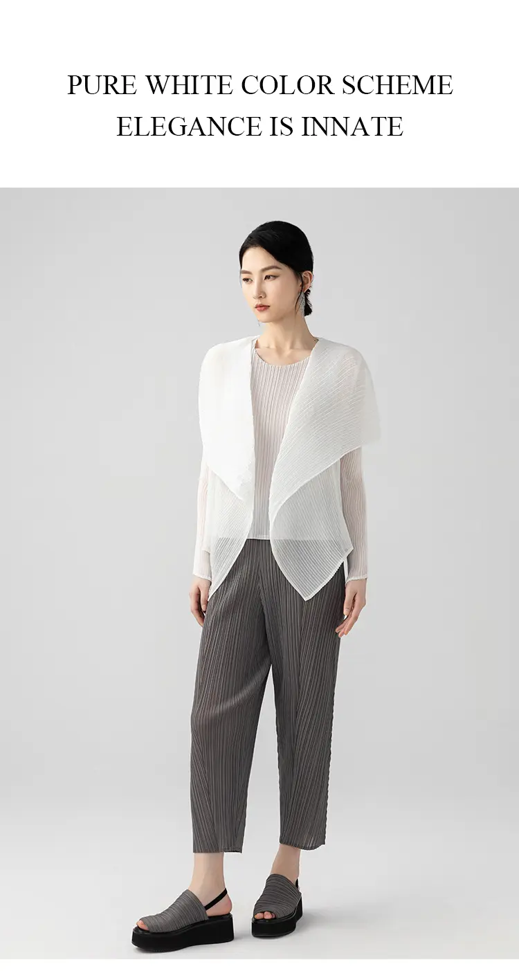 Pleated Cardigan Detail 5
