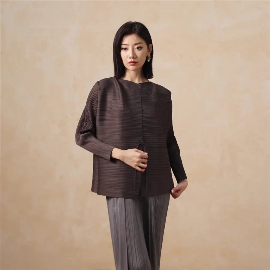 Best Women's Pleated Lightweight Outerwear Jacket Exporters, Companies