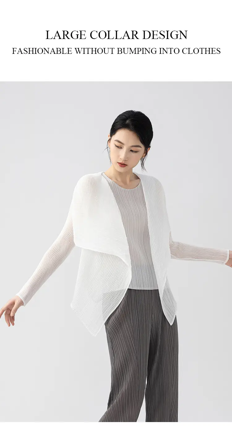 Pleated Cardigan Detail 2