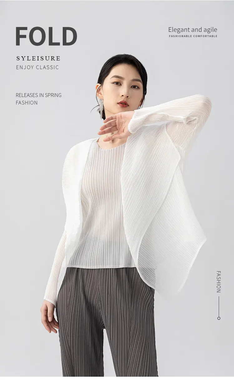 Pleated Cardigan Detail 1