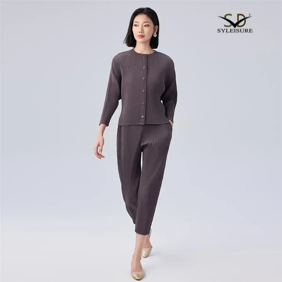 ODM Women's Round Neck Three - Quarter Sleeve Pleated Cardigan, Top and Pants Set Suppliers, Factory