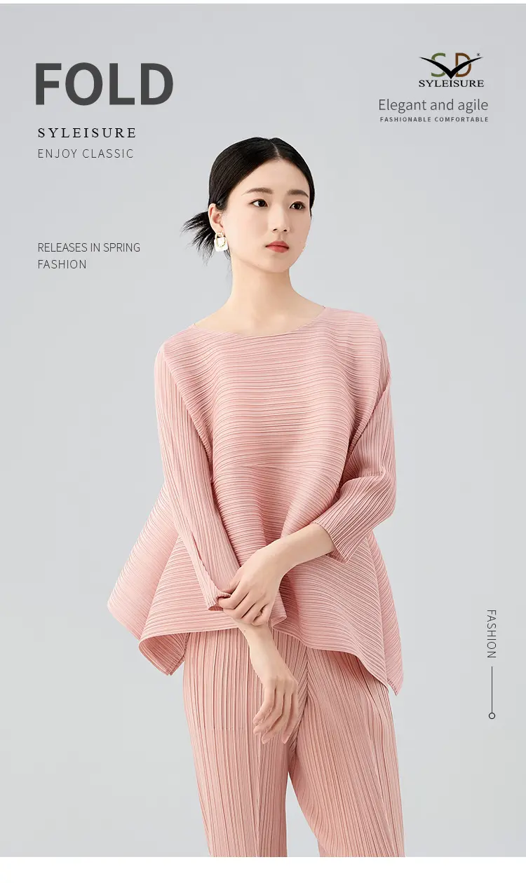 Pleated Top Detail 1