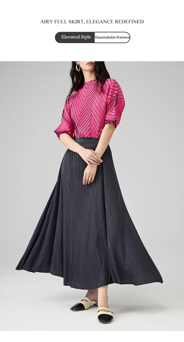 Elegant Pleated Maxi Skirt 2