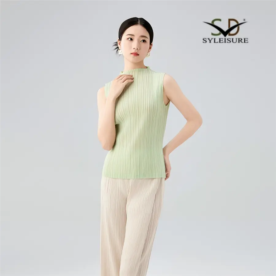 Famous Women's Mock Neck Sleeveless Pleated Slim Fit Top Factory, Companies