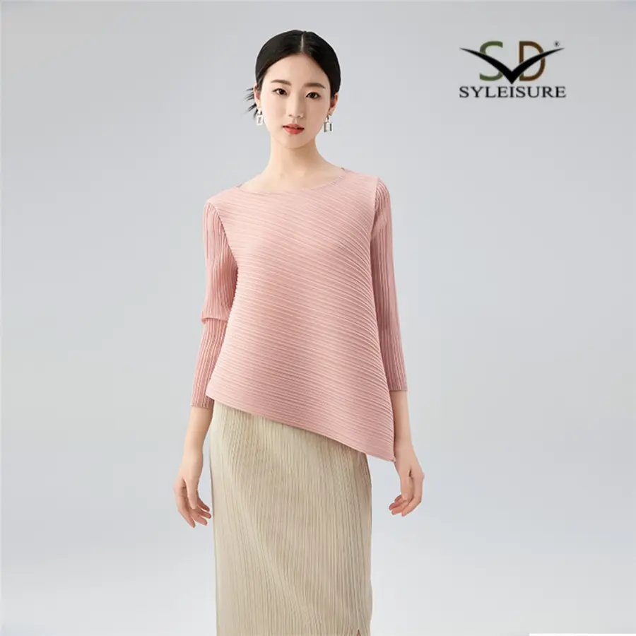 Famous Women's Boat Neck Three - Quarter Sleeve Pleated Asymmetric Top Suppliers, Exporters