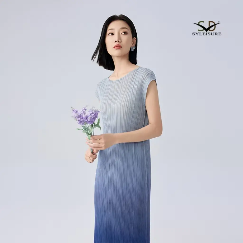 China Women's Printed Sleeveless Midi Dress Manufacturer, Exporters