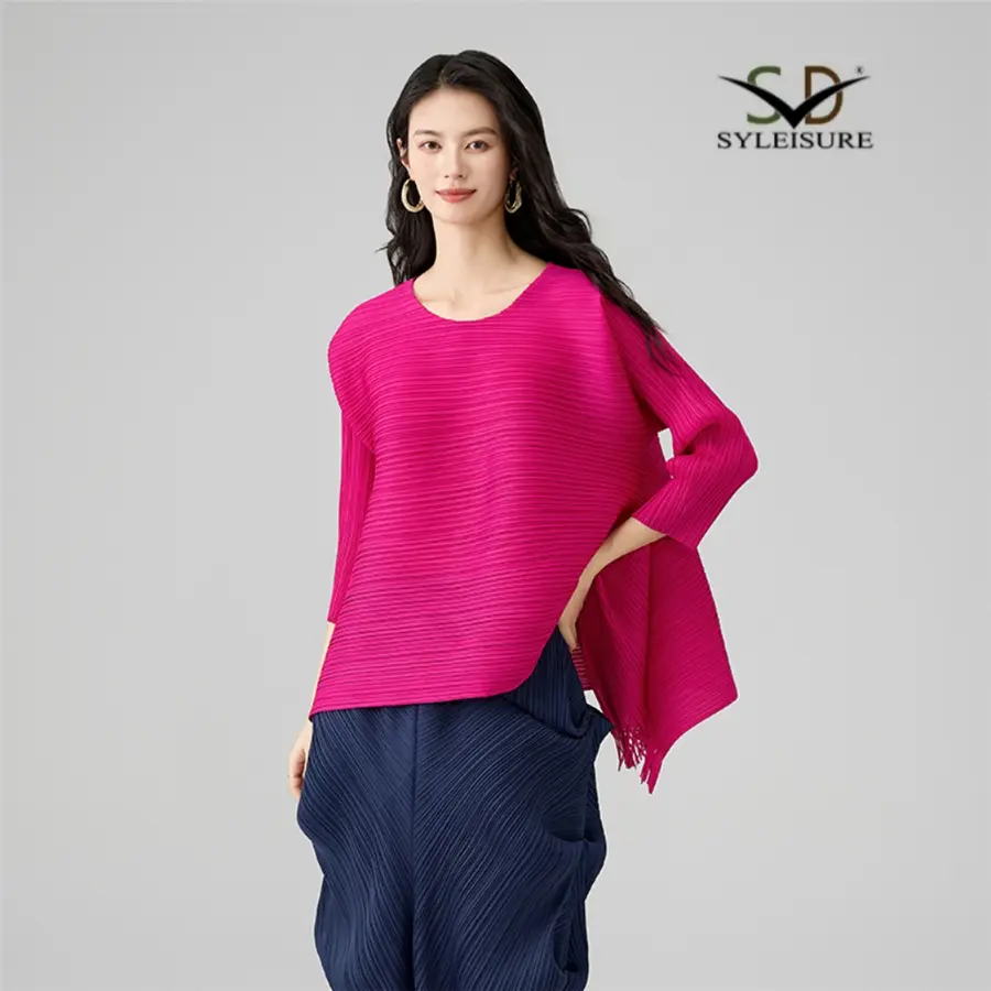 Best Women's Round Neck Three - Quarter Sleeve Pleated Asymmetric Top Factories, Companies