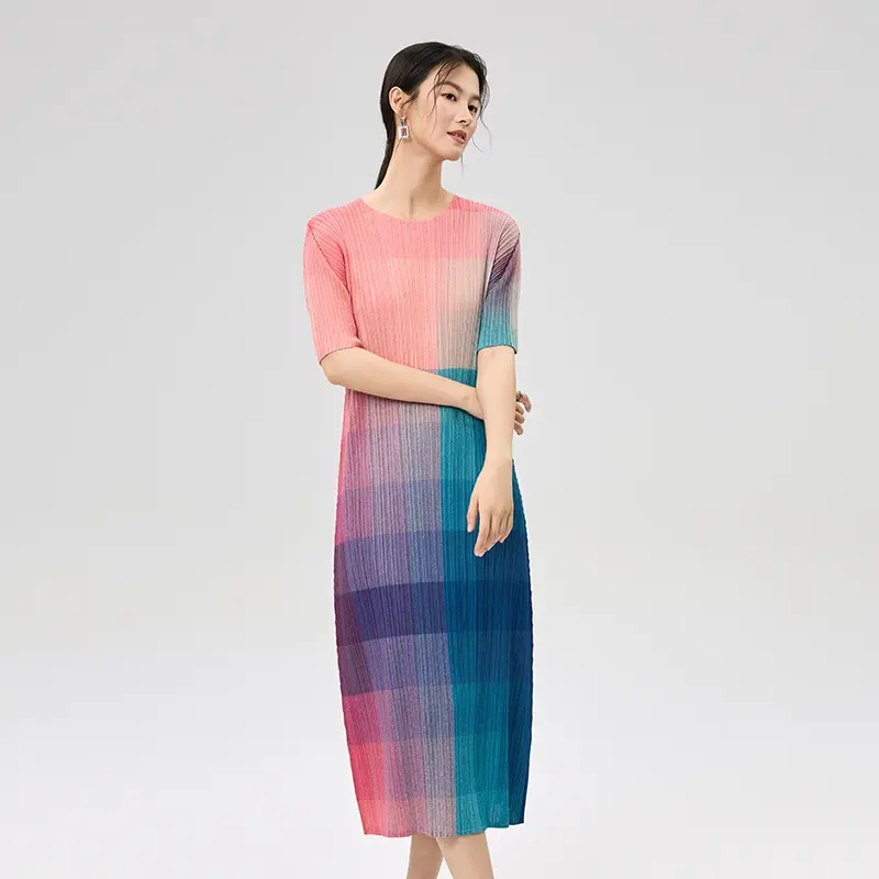 OEM Women’s Gradient Color Pleated Midi Dress with Short Sleeves – Stylish & Comfortable Factories, Service