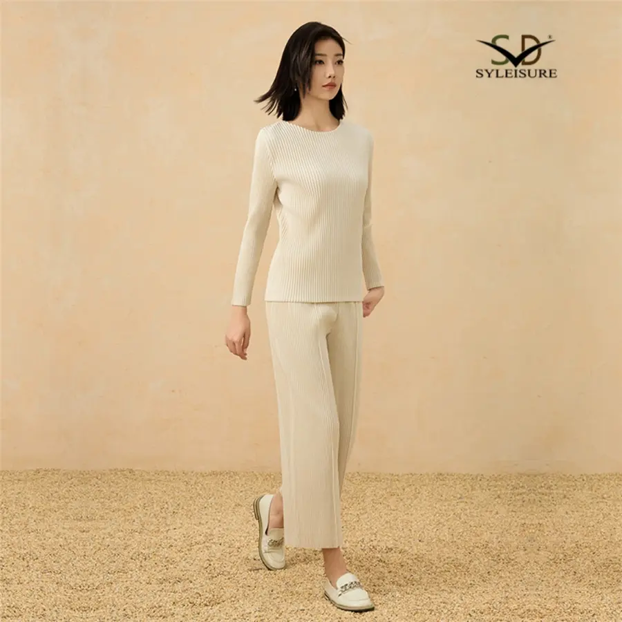 ODM Women's Round Neck Long Sleeve Pleated Top and Culottes Set Companies, Products