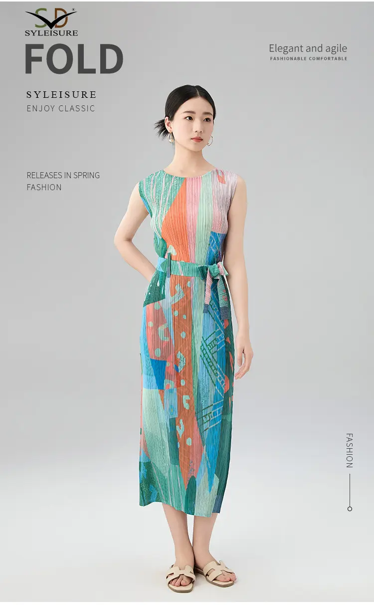 Midi Dress Detail 1