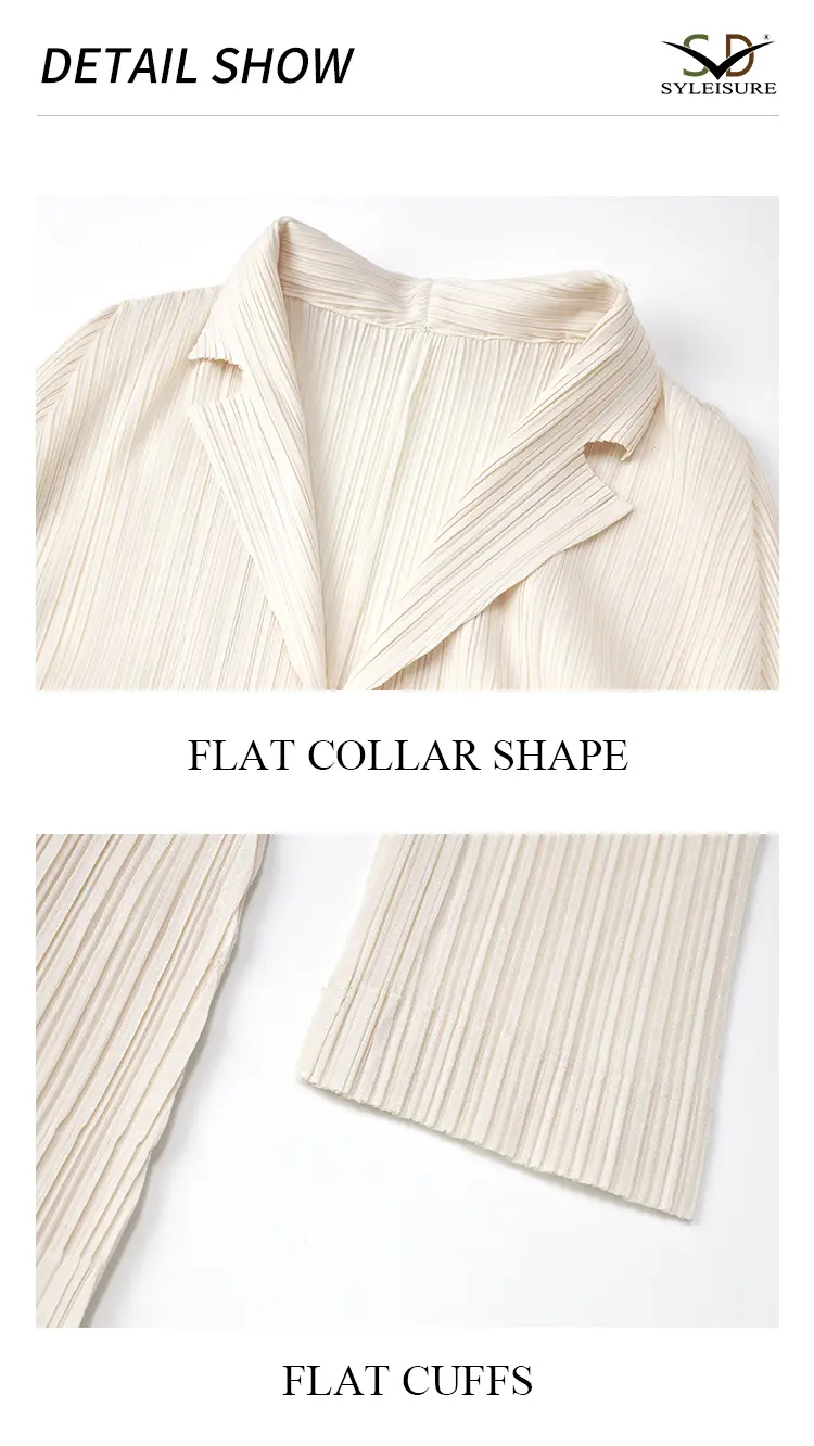 Front Blazer Detail 5