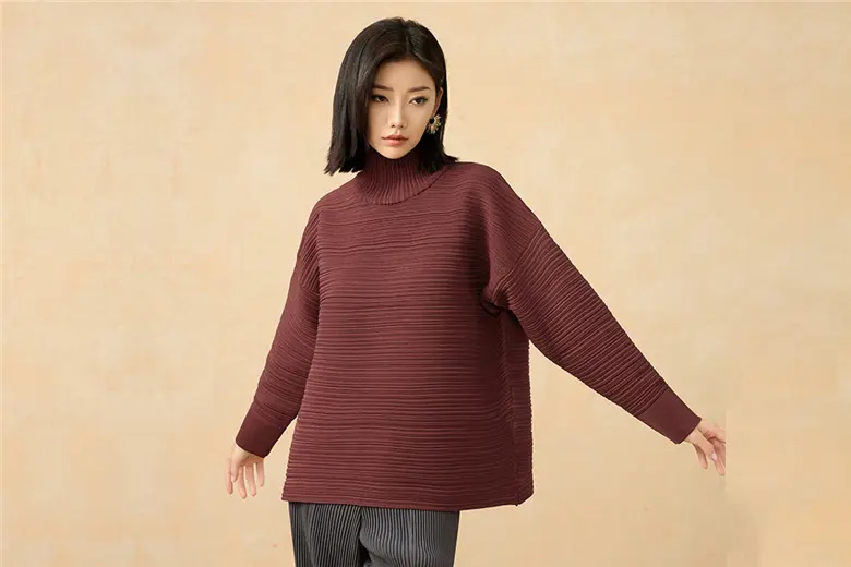KL Modest Fashion Pleated Turtleneck
