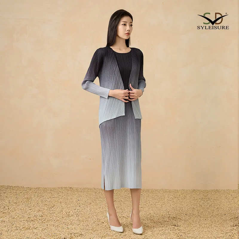 Best Women's Pleated Gradient Two - Piece Set (Cardigan + Dress) Suppliers, Service