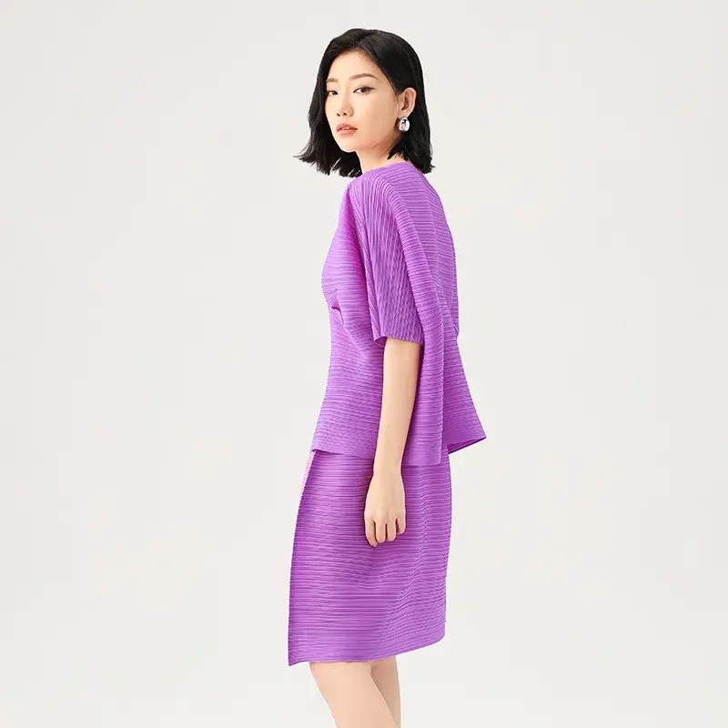 Wholesale Women’s Pleated Two-Piece Skirt Set Companies, Service