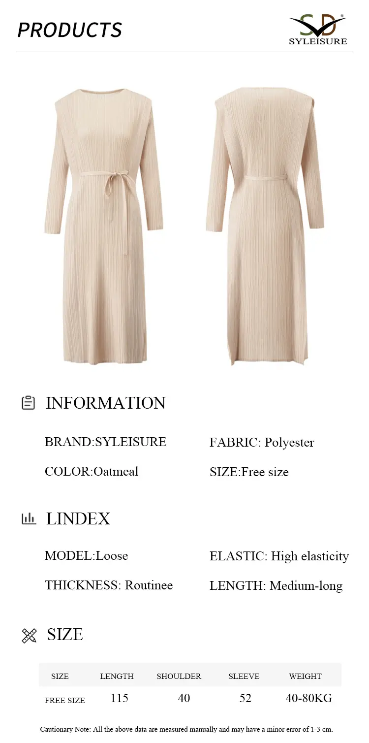 Pleated Dress Detail 4
