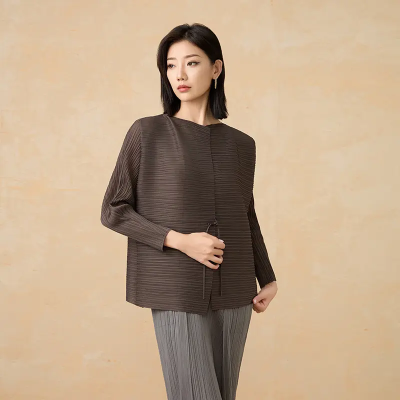 Best Women's Pleated Lightweight Outerwear Jacket Exporters, Companies