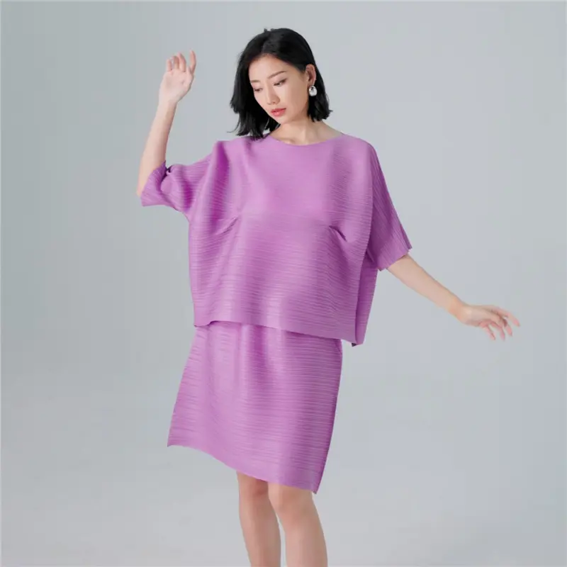 Wholesale Women’s Pleated Two-Piece Skirt Set Companies, Service