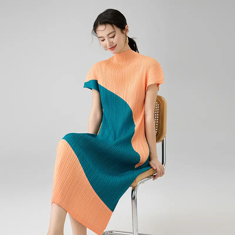 High-Quality Women’s Colorblock Pleated Midi Dress – Short Sleeve Loose-Fit Contrast Panel Dress Company, Service