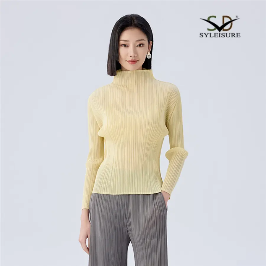 China Women's Turtleneck Long Sleeve Pleated Slim Fit Top Manufacturers, Suppliers