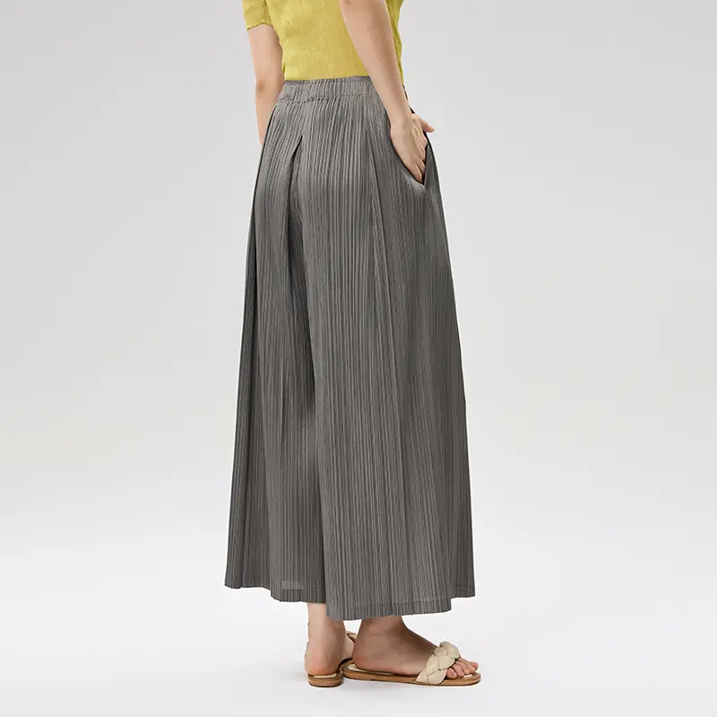 High-Quality Women's Pleated Wide-Leg Trousers – Lightweight & Elegant Companies, Service
