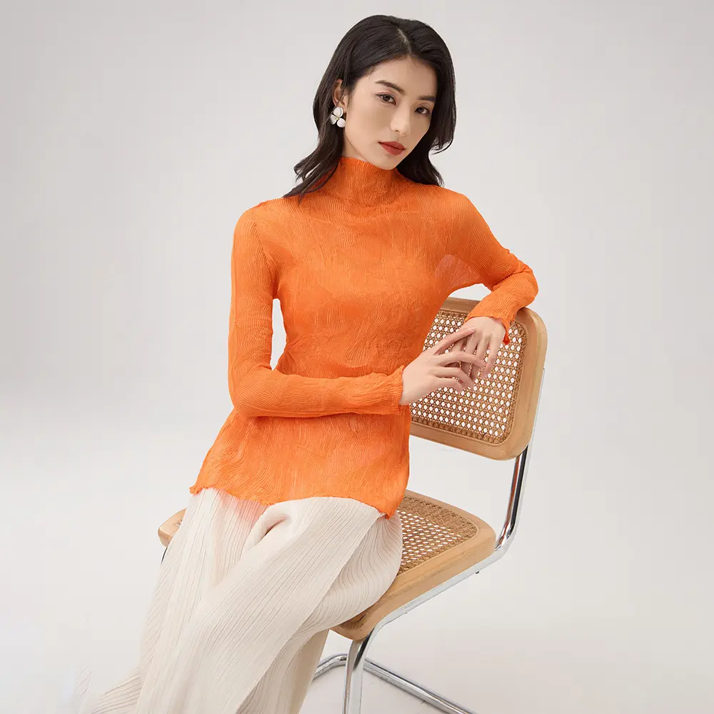China Women’s High Neck Pleated Slim Fit Top – Long Sleeve Lightweight Blouse Factories, Product