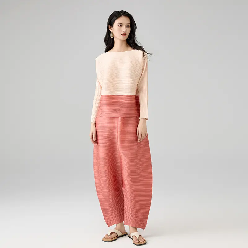 Famous Women’s Colorblock Pleated Long Sleeve Top and Lantern Pants Set – Elegant Two-Piece Outfit Companies, Product