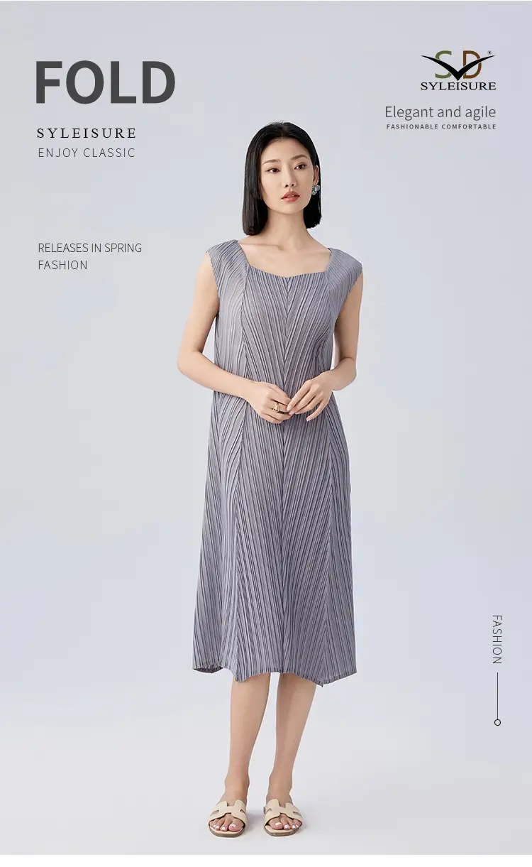 Lightweight Midi Dress Detail 1