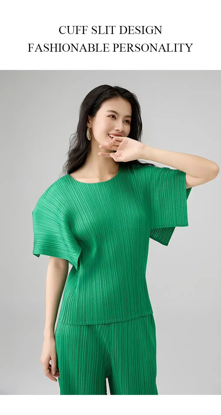 Pleated Detail 2