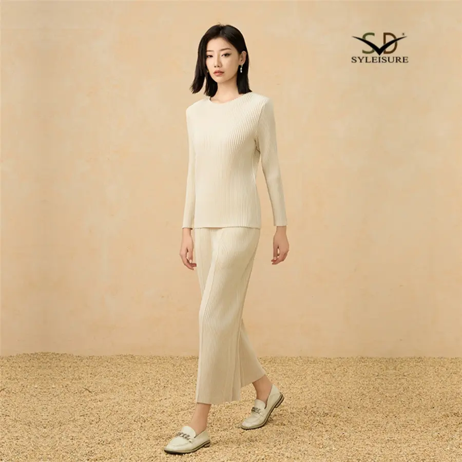 ODM Women's Round Neck Long Sleeve Pleated Top and Culottes Set Companies, Products