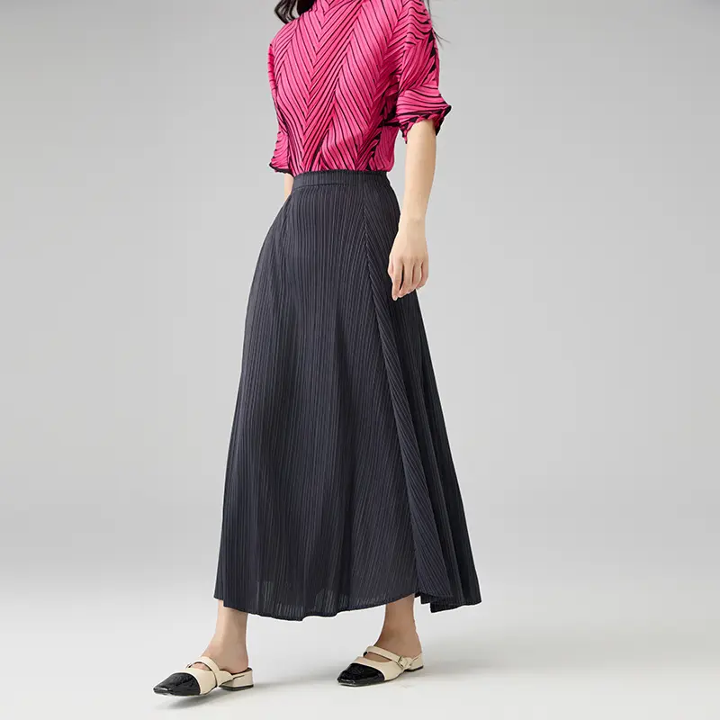 China Elegant Pleated Maxi Skirt for Women Product, Service