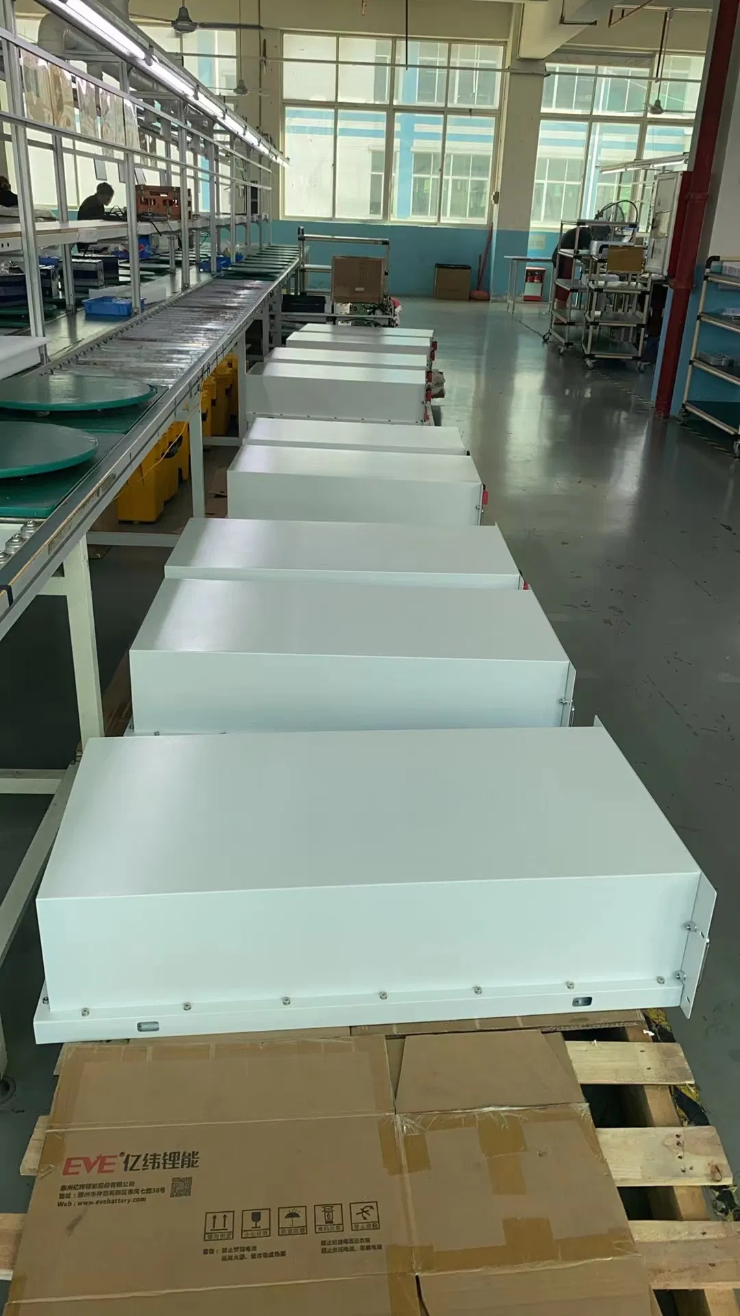 100kw 250kwh Industrial Commercial Energy Storage System LiFePO4 Batteries Hybrid Inverter Cabinet C&I Ess by Air Cooling for Solar Wind Power Systems