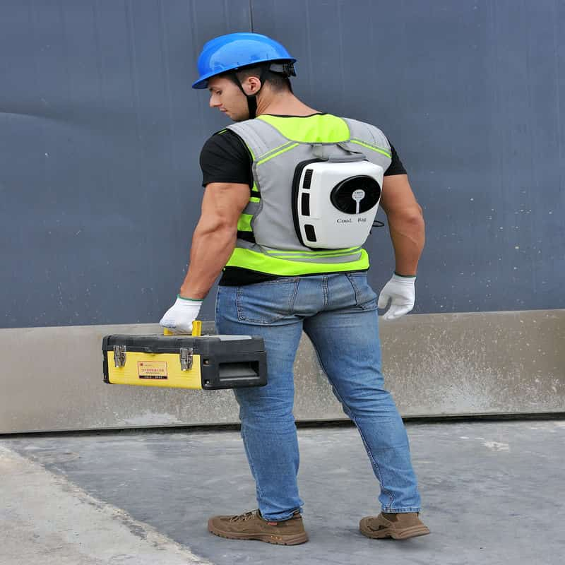 New Tech Adjusted Temp Cooling Vest for Moving Workers Heat Solution