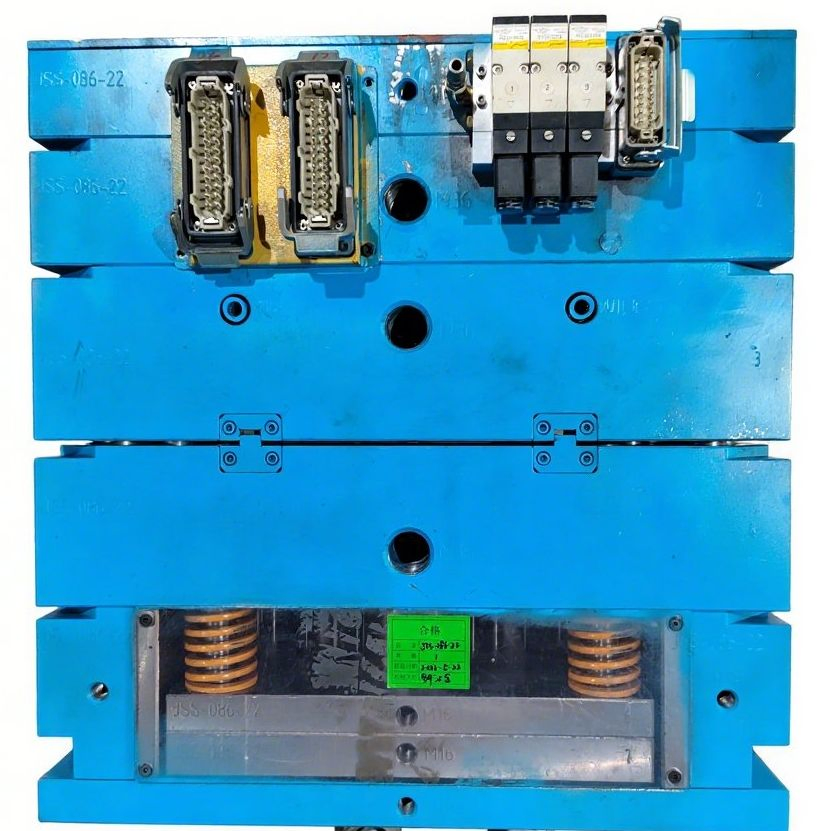 Tailored Mold Solutions for High-Quality LED Lighting Fixtures