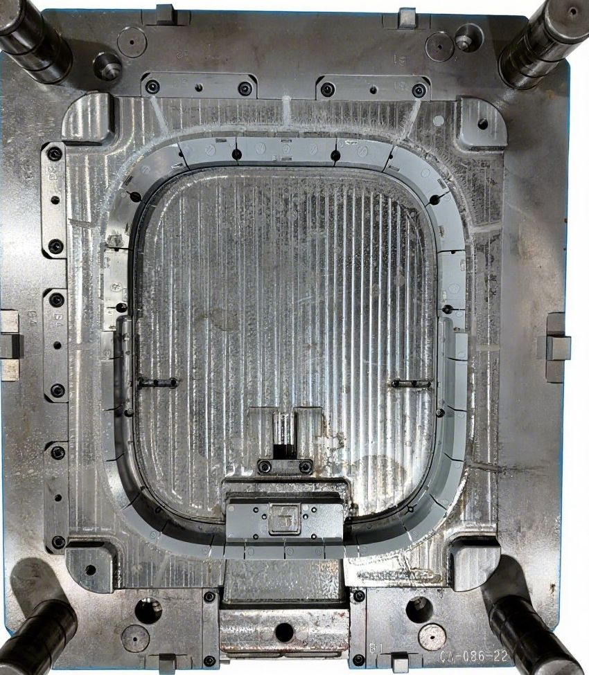 Tailored Mold Solutions for High-Quality LED Lighting Fixtures