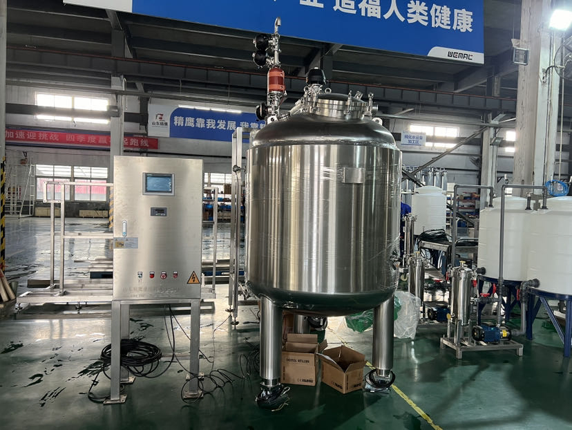 Innovative UV-Heat Exchanger Distribution System for Pw and Wfi Applications