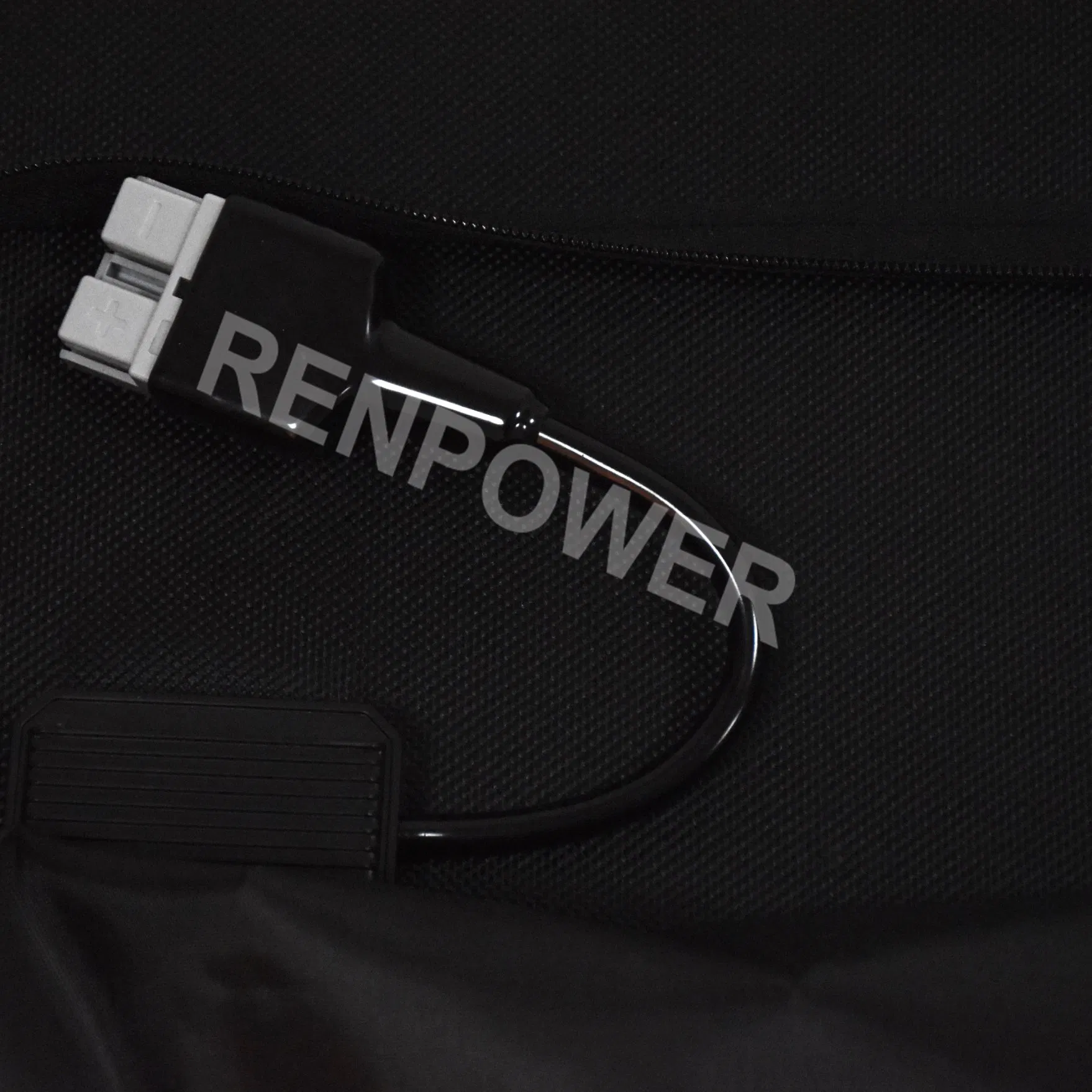 Black Mono High Efficiency Portable ETFE 200W Solar Blanket for Camping Hiking