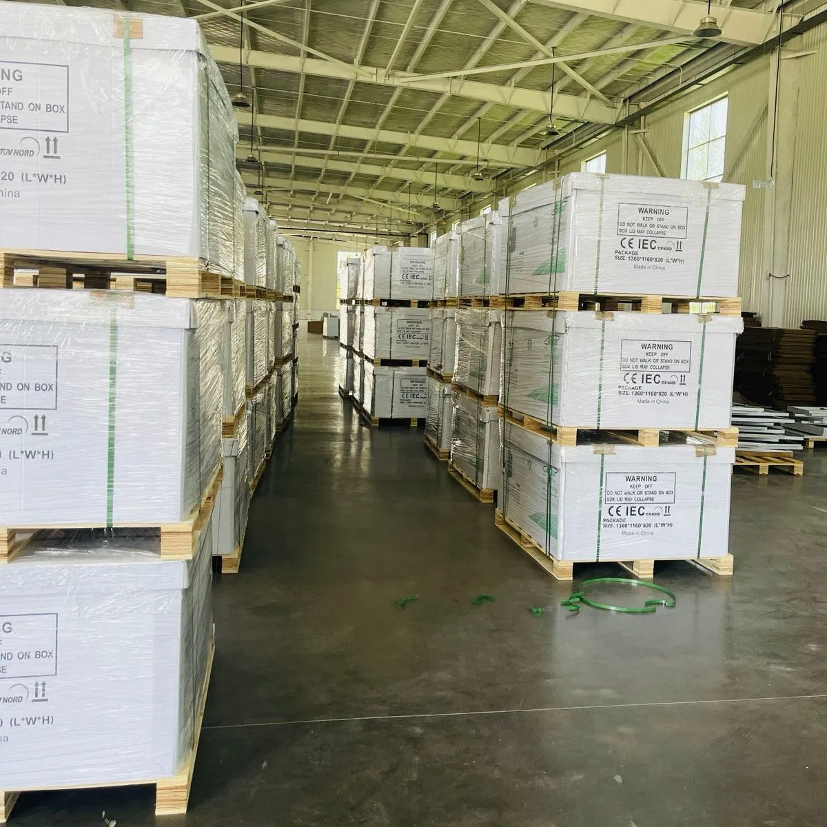 Ultra Thin 140W Flexible Solar Panel Waterproof Marine Grade Solar Panel