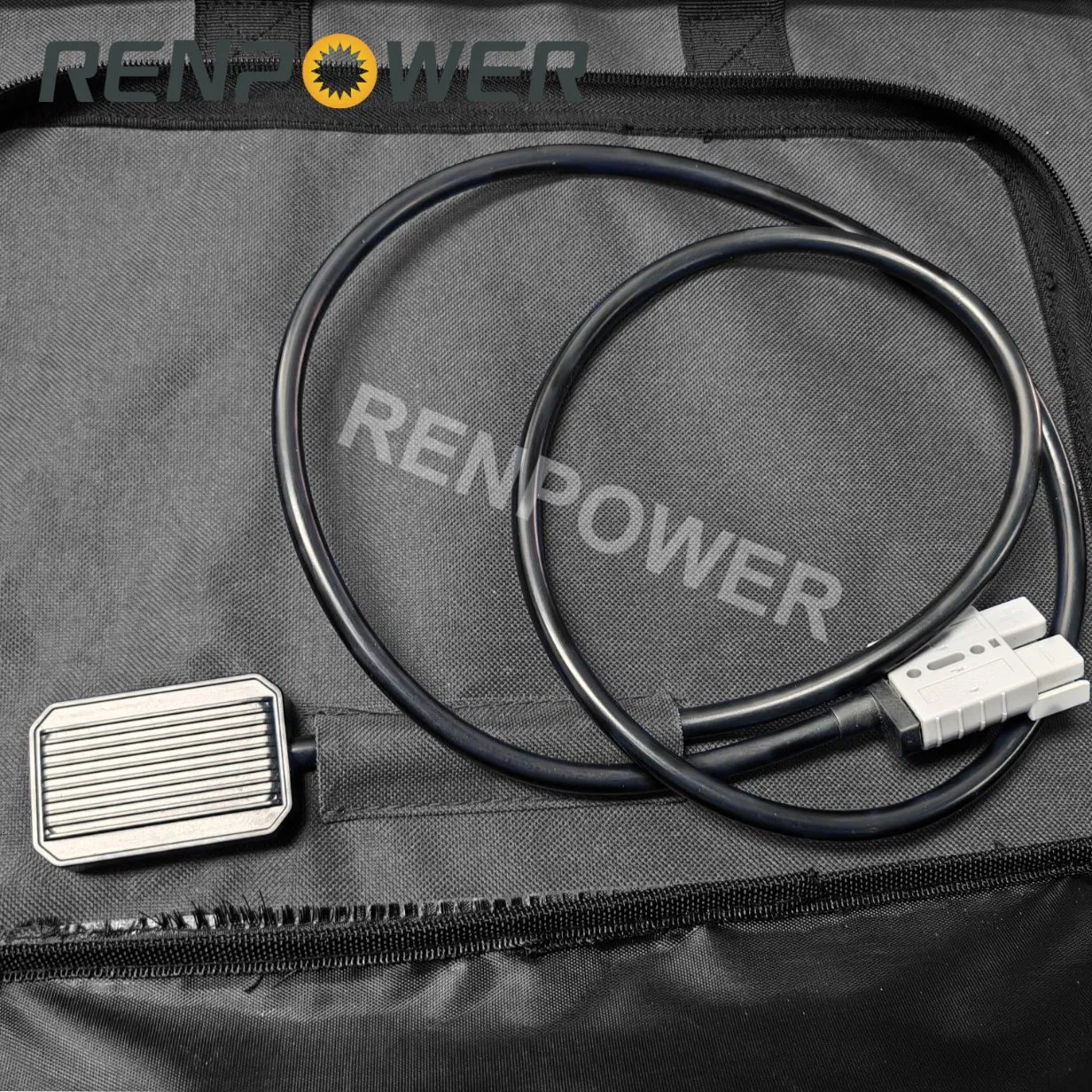 Hpbc 60W\80W/100W Waterproof Robust Portable Solar Blanket for Camping Hiking