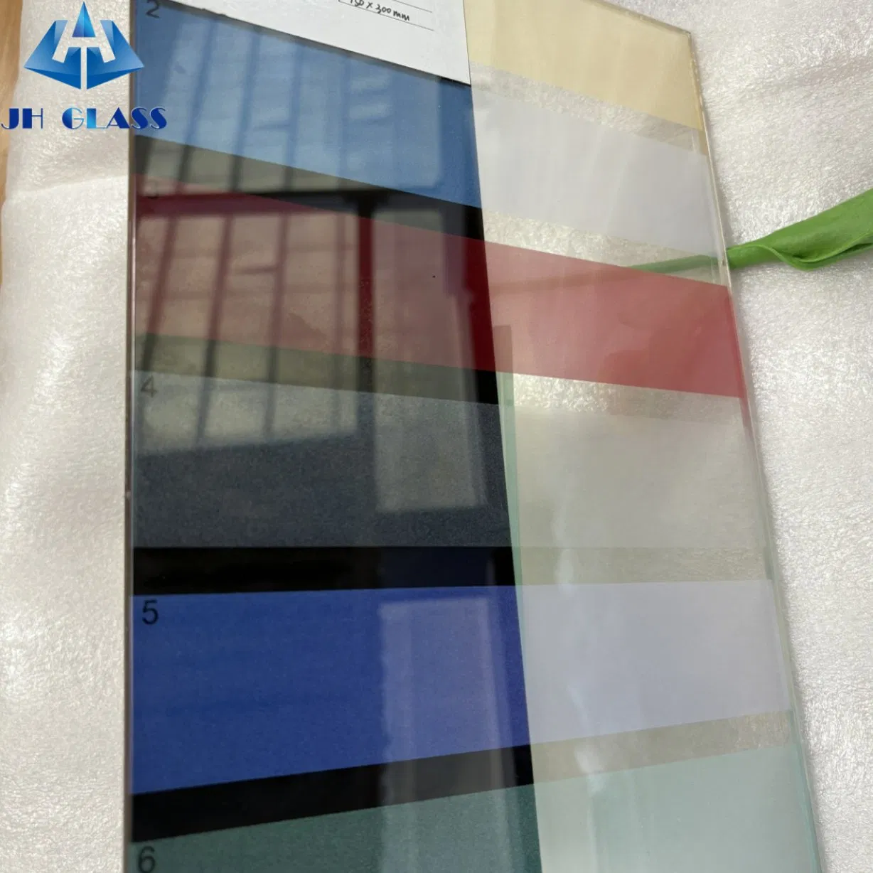 BIPV Solar Pattern Laminated Glass for Solar Thermal Collector and Greenhouse